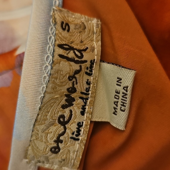 VTG ONE WORLD Floral Watercolor Lace-up Tunic - Picture 8 of 10